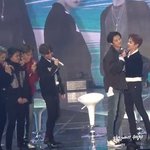 [EXO] 이때 다들 <b>옆</b>에서 이렇게 보고있었다니ㅋㅋㅋ