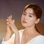 전지현은 진짜 원톱인거 같애