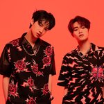 [댓글부탁해] <b>프라다</b> 공식 계정에 올라온 에이비식스 이대휘와 임영민