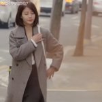 나 진짜 하크시그널 볼때마다 <b>임현주</b> 때문에 단발 너무 하고싶어