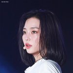뱀파이어의 '<b>현대판</b>'인듯한 아이돌