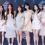 드디어 슈트 입고 춤 춘 러블리즈