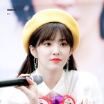 <b>차분</b>하게 몰입되는 여돌 비주얼