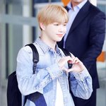 출국하는 강다니엘