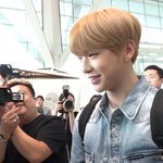 [강다니엘] <b>기자님</b> 왜 강다니엘한테 하트날리는거예요ㅋㅋㅋㅋㅋㅋㅋㅋ
