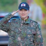 주접력이 상당한 아이돌들