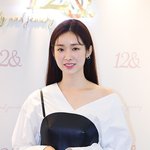 <b>롯데</b>월드몰에 팝업스토어로 차정원 뜸!!!