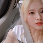 [충격] 금발로 레전드 찍은 트와이스 <b>사나</b>