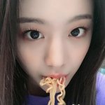 [댓글부탁해] 너희 학원샘 문자 뭐라 <b>대답</b>하냐