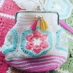 뜨개질.십자수가취미인여자 이상해요?