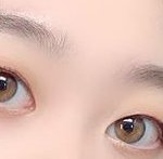 나 렌즈 안 꼇는데 <b>눈</b> 색깔 <b>이</b>뿌지