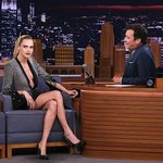 지미 팰런쇼 출연한 카라 델<b>레바인</b>