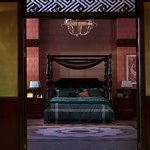 호텔 델루나 인테리어 <b>침구</b> 넘예...