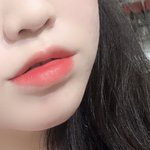 [댓글부탁해] 내 <b>입술</b> 좀 귀여운 것 같오 (+인증)