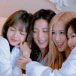 블핑 블랙핑크 지수 <b>리사</b> 로제 제니