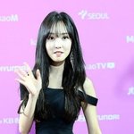 여자친구 유주 뼈밖에 없어.....