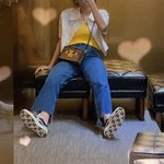 <b>슬기</b> 이 옷 정보 아는 사람