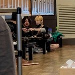 근데 얘가 <b>미</b>쳣다고 여친이랑 이런 식당에서 밥을먹을까?