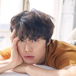 <b>이분</b> 머리 무슨 펌인가요?