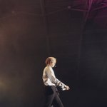 [강다니엘] 무대가 거의 <b>런웨이</b>