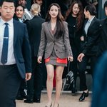블랙핑크 지수 영국 버버리 패션<b>위크</b> 참석한 사진