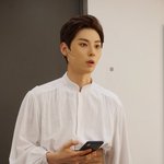 와 황민현 팬들 진짜 바쁘겠다ㅋㅋㅋ
