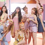 [댓글부탁해] <b>퀸덤</b> 전에 러블리즈 오마이걸 중에 누가 더 인기 많았음...