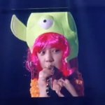 [EXO] 찬열이 뭘 쓰고있는거냐ㅋㅋㅋㅋㅋㅋㅋㅋ