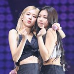 블핑 블랙핑크 로제 제니 지수 <b>리사</b>
