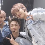 [NCT] <b>재민</b>이 다리 꼬옥 끌어안은 <b>제노</b>