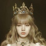 왕관 쓴 모습 <b>뇌리</b>에 박힌 아이돌