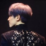 [모두드루와] 한 아이돌의 남의 <b>등짝</b>으로 팬서비스 하는 법