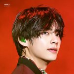 뷔 <b>무대</b> 위 아래 갭