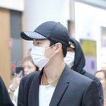 [EXO] 준면이 오늘 공항패션 <b>우주</b>같음