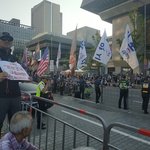 [EXO] 대한<b>애국</b>당 집회장 도착ㅋㅋ