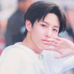 [모두드루와] 엔시티 <b>런쥔</b>이 오늘 얼굴 미쳤네 ㄷㄷ