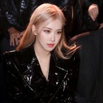 [모두드루와] 블핑이들 패션쇼 사진 보니깐;;;; ㄷㄷ