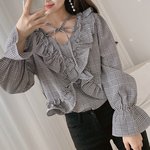 이 블라우스 <b>유치</b>해?
