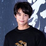 <b>민호</b> VS 엘
