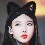 몹시 매혹적인 '인간 <b>체리</b>' in 걸그룹