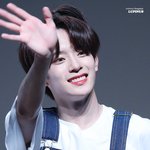 <b>연혁</b> 이경우 느낌나는 남돌