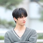 가을 '니트'가 <b>찰떡</b>인 아이돌