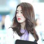 <b>꽃</b>이 핀 듯한 女돌의 <b>미모</b>
