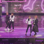 근데 퀸덤 <b>aoa</b> 무대