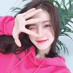 <b>신예</b>은 피부 대박이다