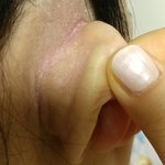 [댓글부탁해] <b>귀</b> <b>뒤</b>에 이게뭐임