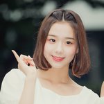 [모두드루와] 얘 <b>약간</b> 장원영 닮지 않았어?