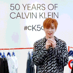 [강다니엘] <b>w코리아</b> 캘빈클라인진 팝업스토어 강다니엘 인터뷰