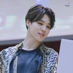 [방탄소년단] <b>지민이</b> 이사진 원본좀 줄 아미ㅠㅠ