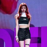 [댓글부탁해] 유나 키 실제로 <b>몇임</b>?